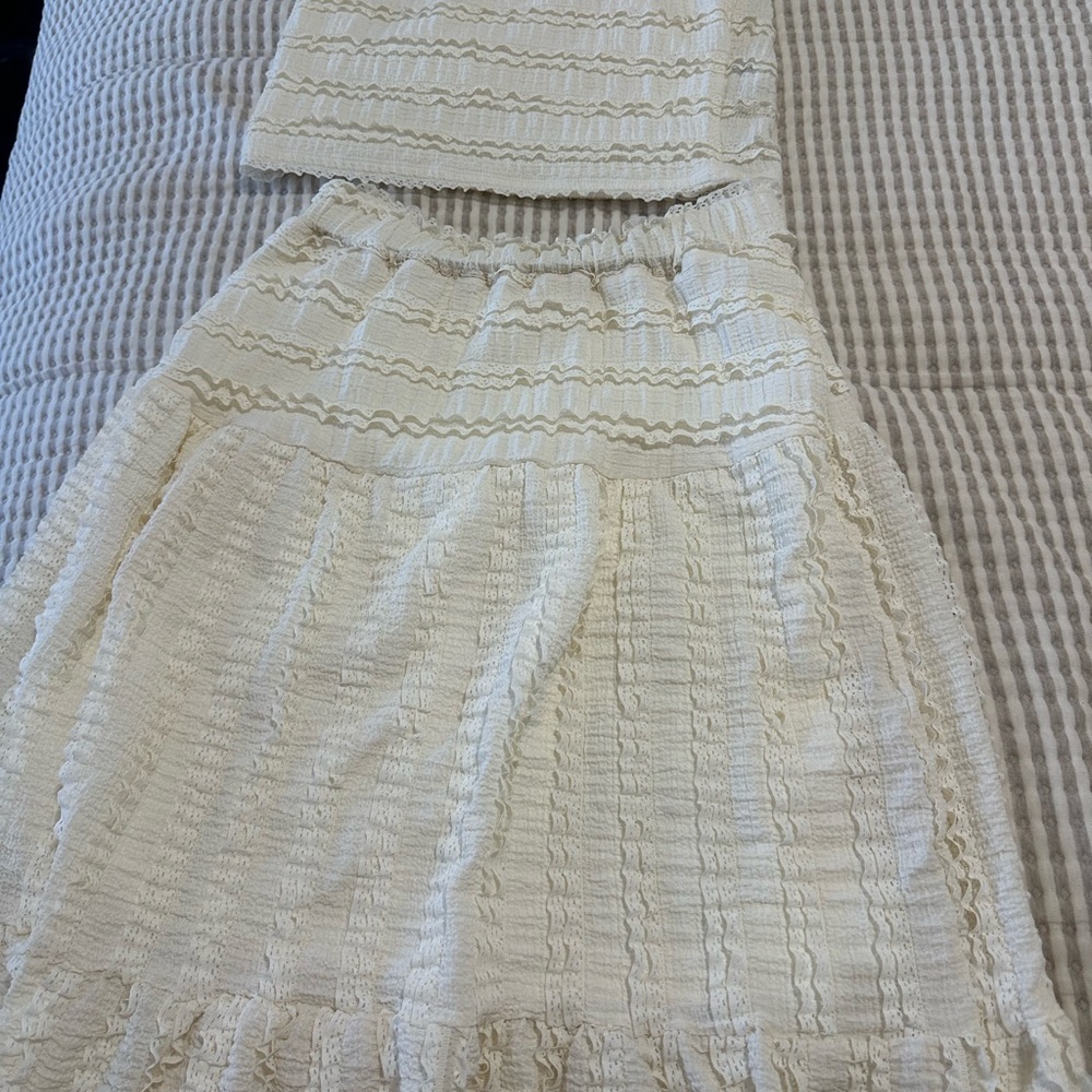 Ivory Lace Skirt